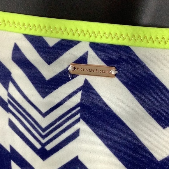 Victoria’s Secret NWT - Sz L - the Strappy cheeky bikini bottom - strap sides - Picture 6 of 6